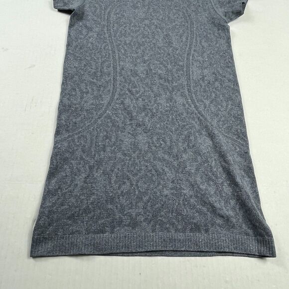 Lululemon Womens Swiftly Tech Short Sleeve Seamless Gray Athletic Top Size 4 - Picture 2 of 8